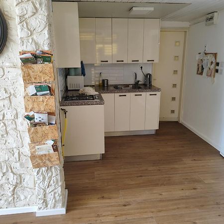 Adi Apartment Арад Екстериор снимка